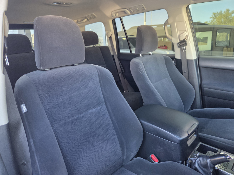 2017 Toyota LandCruiser Prado GDJ150R GXL SUV Image 17