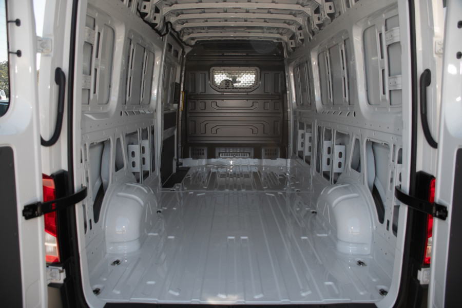 2025 MY26 Volkswagen Crafter SY1 35 TDI410 LWB Van Image 19