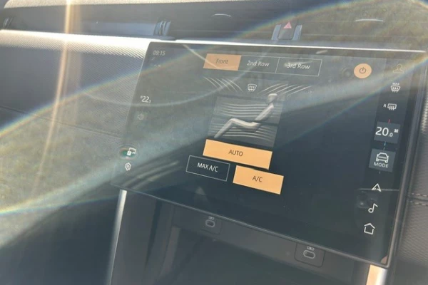 2025 MY26 Land Rover Discovery Sport L550 P250 Landmark SUV Image 21