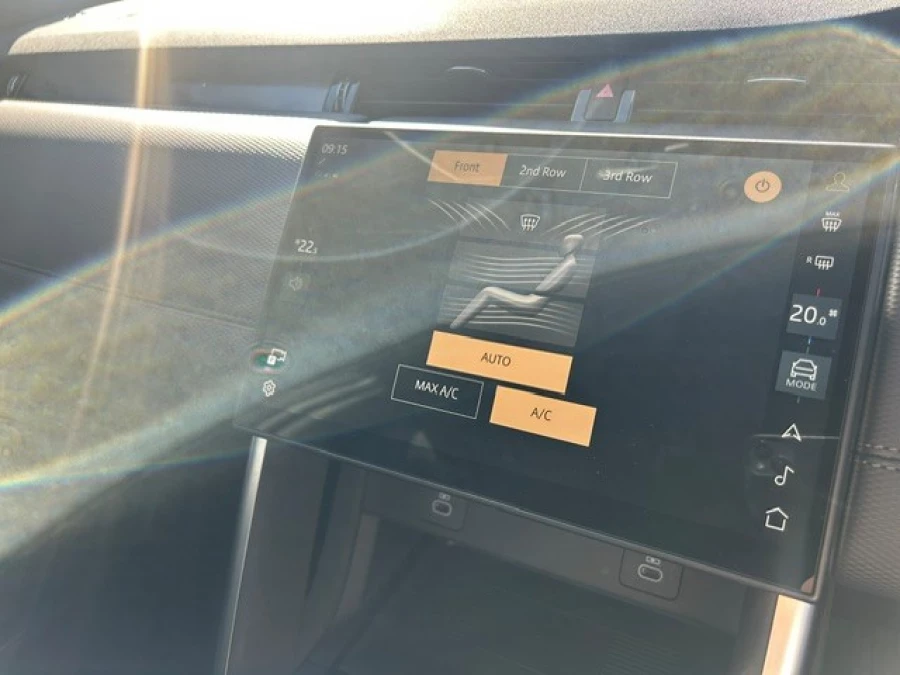 2025 MY26 Land Rover Discovery Sport L550 P250 Landmark SUV Image 21
