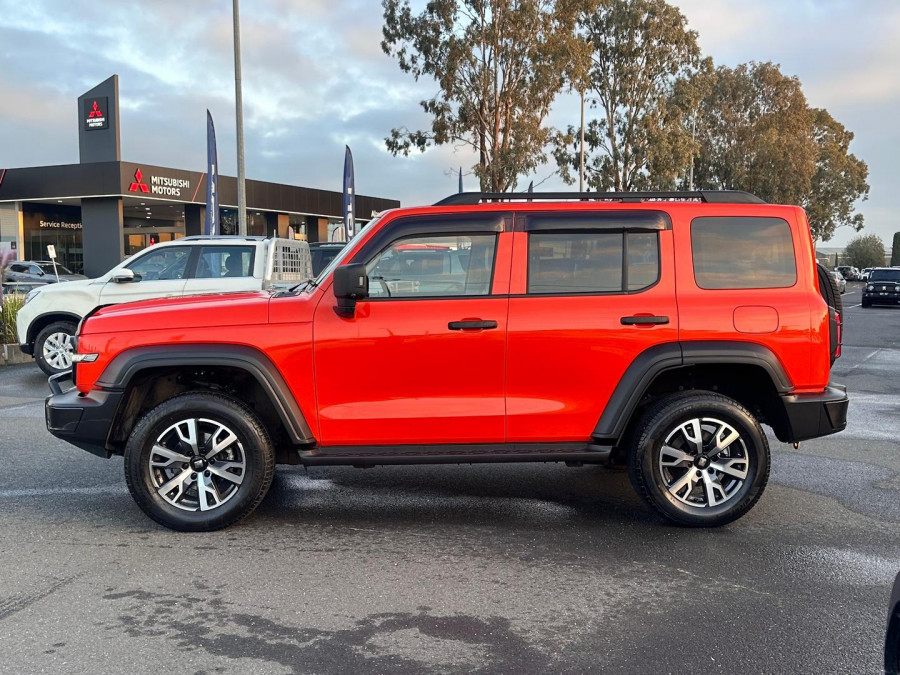 2023 GWM Tank 300 P01 Ultra SUV Image 5