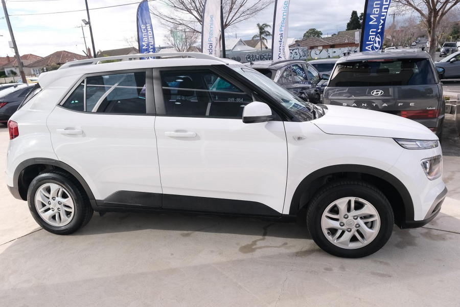 2023 Hyundai Venue QX.V5  SUV Image 5