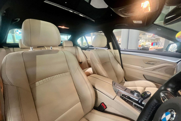 2015 BMW 5 Series F10 LCI 520i M Sport Sedan