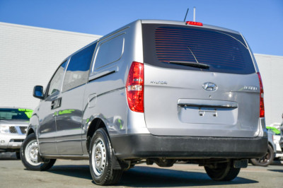 2015 Hyundai iLoad TQ2-V  Van Image 4