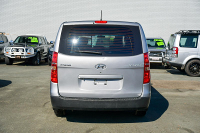 2015 Hyundai iLoad TQ2-V  Van Image 5