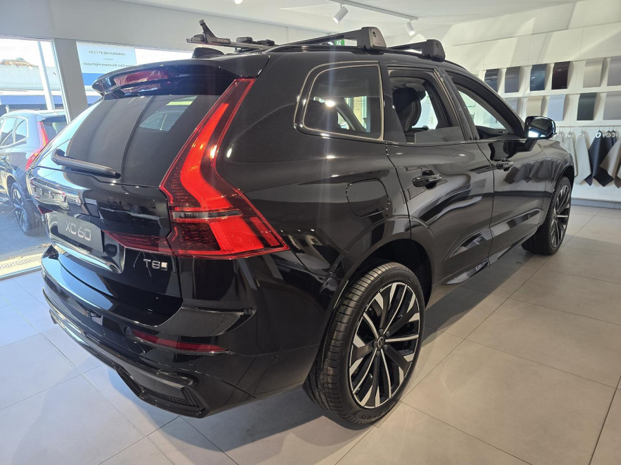2026 Volvo XC60 UZ Ultra T8 Plug-in Hybrid Dark SUV Image 8