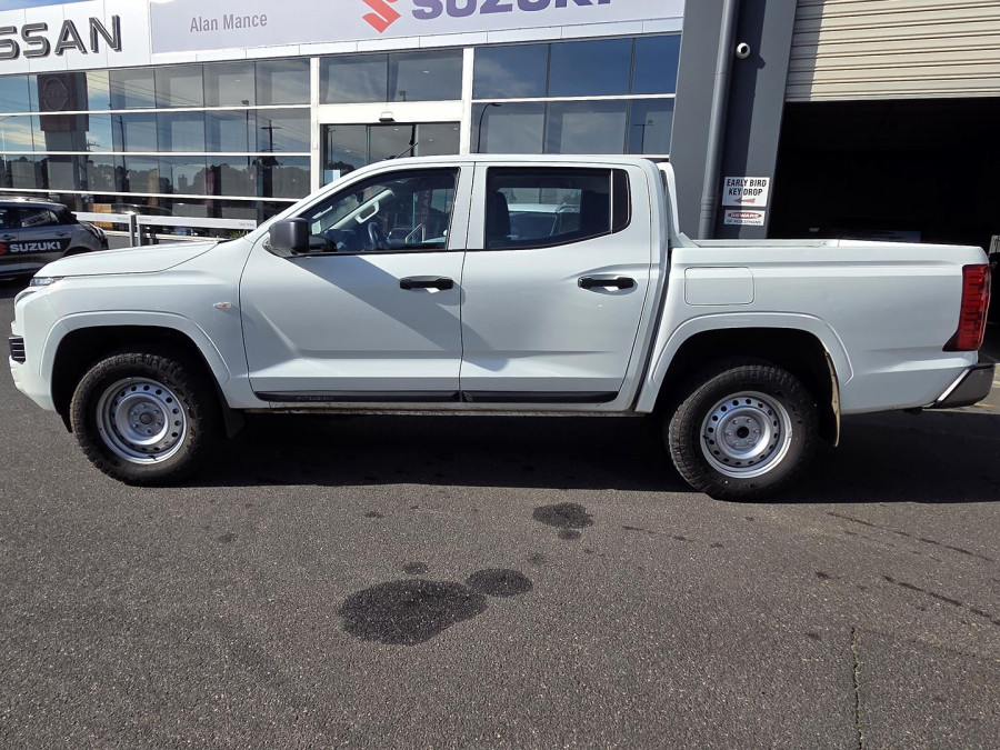 2025 Mitsubishi Triton MV GLX Ute Image 5