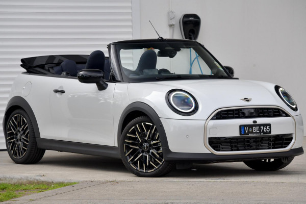 MINI Cooper C Favoured F67