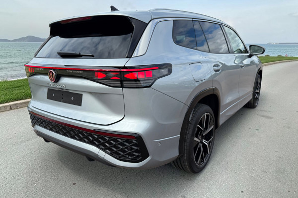 2026 Volkswagen Tayron R4 195TSI R-Line SUV Image 7
