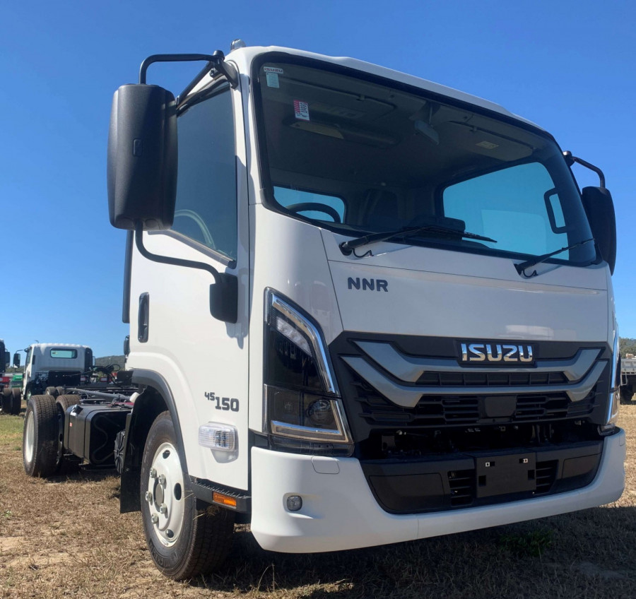 2026 Isuzu NNR 45-150 DT D34 Cab Chassis Image 1