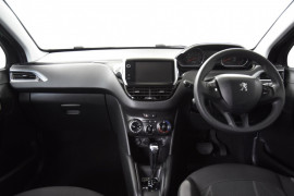 2014 MY13 Peugeot 208 A9 MY13 Active Hatchback Image 5