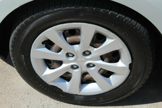 2012 Kia Rio UB MY12 S Hatchback image 14