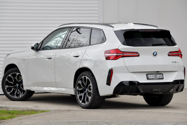 2025 BMW X3 G45 40d xDrive SUV image 2