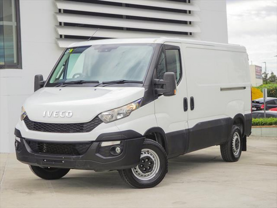 2016 Iveco Daily 35S13 image 1