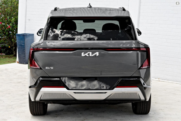 2026 Kia EV5 OVc Earth SUV Image 3
