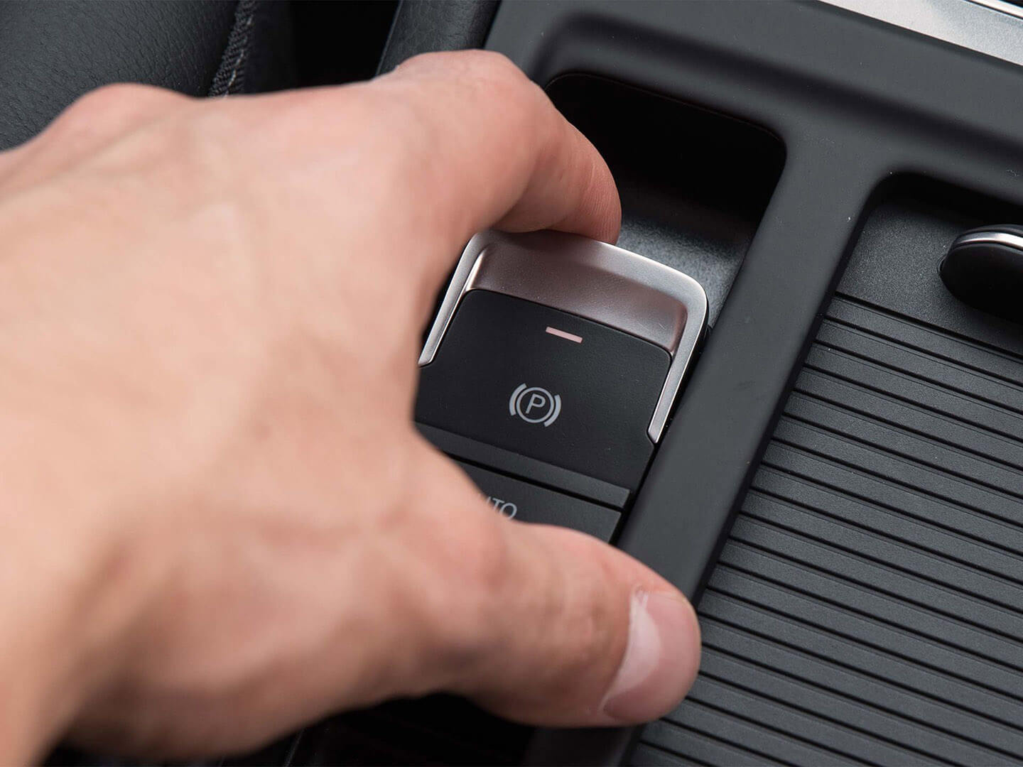 Easier to stop Electromechanical Parking Brake and Auto Hold Image