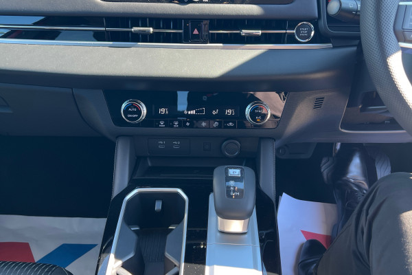 2025 Mitsubishi Outlander ZM LS SUV Image 18