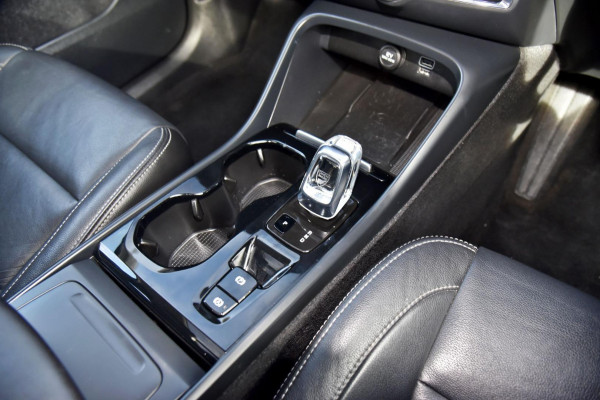 2019 MY20 Volvo XC40 XZ T4 Inscription SUV Image 16