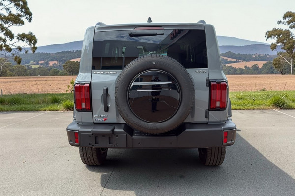2026 GWM Tank 300 P01 Ultra Hi4-T PHEV SUV Image 7