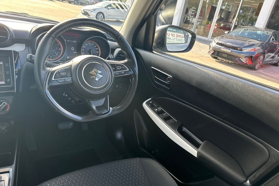 2023 Suzuki Swift AZ Series II GL Hatch Image 7