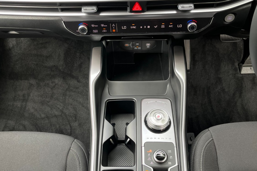 2024 MY25 Kia Sorento MQ4 PE Sport SUV Image 11