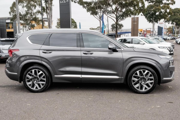 2023 Hyundai Santa Fe TM.V4 Highlander SUV Image 3