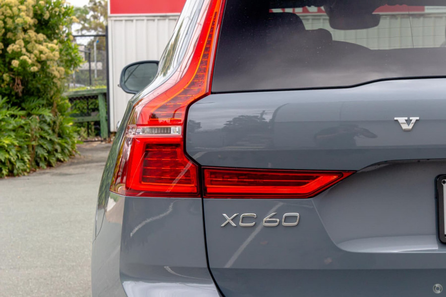 2022 Volvo XC60  B5 Inscription Suv