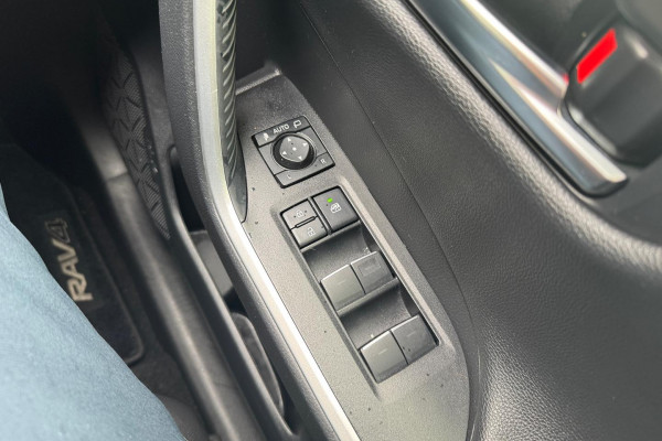 2022 Toyota RAV4 MXAA52R Cruiser SUV Image 24