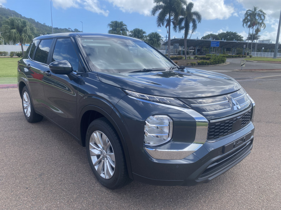 2025 MY26 Mitsubishi Outlander ZM ES SUV Image 1