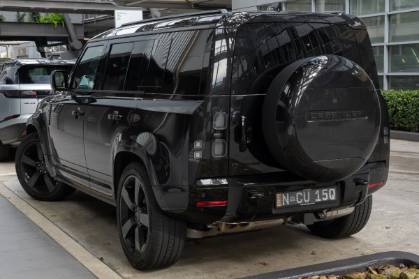 2026 Land Rover Defender L663 110 D350 X-Dynamic HSE SUV image 2