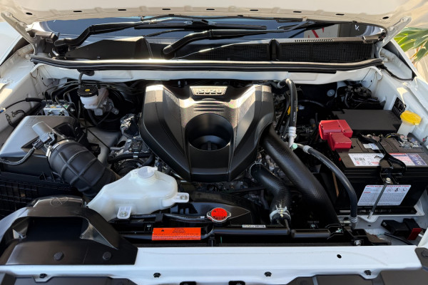 2023 Isuzu D-MAX RG LS-M Cab Chassis Image 19