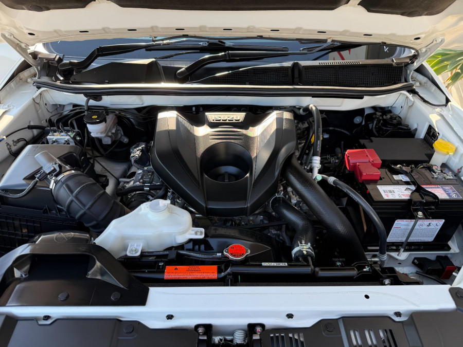 2023 Isuzu D-MAX RG LS-M Cab Chassis Image 19