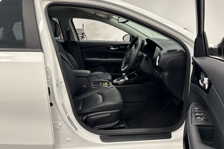 2021 MY22 Kia Cerato BD Sport+ Sedan Image 20