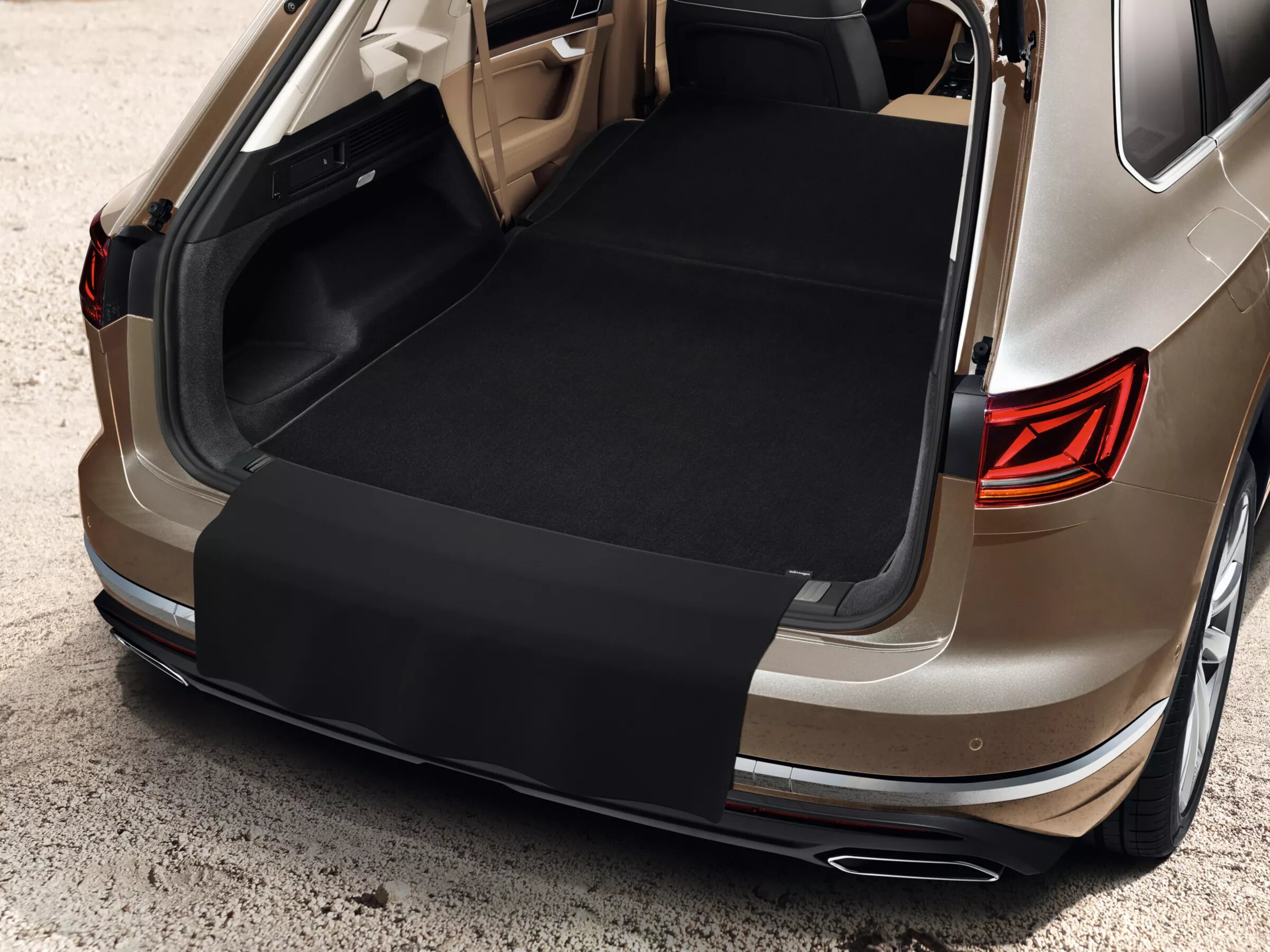 Reversible Luggage Compartment Mat
