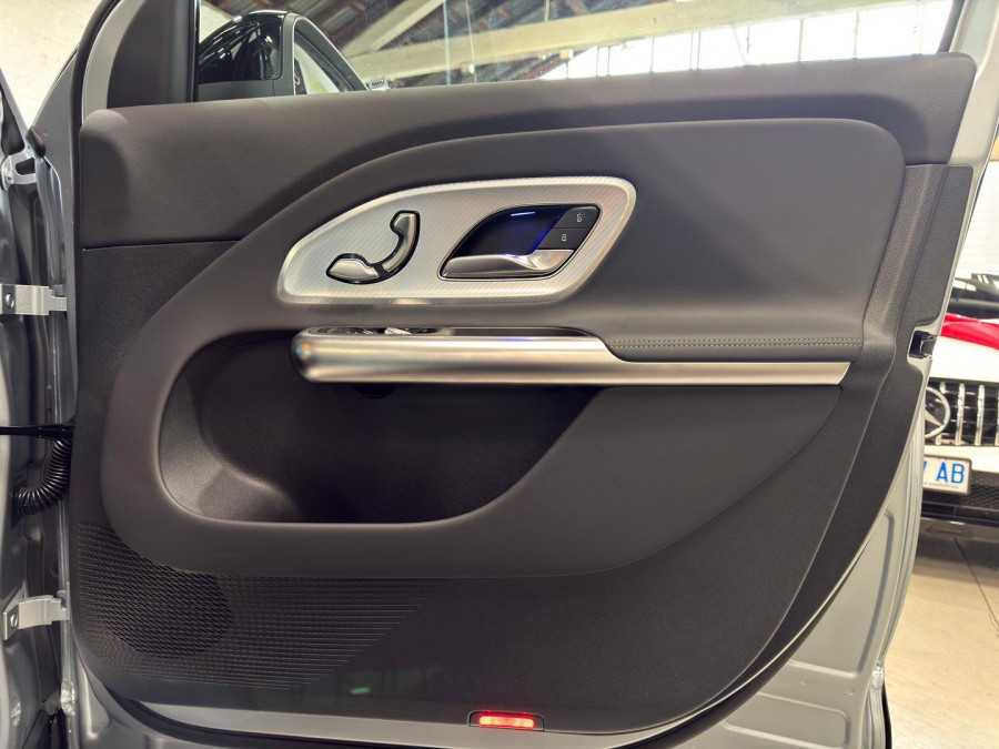 2026 Mercedes-Benz GLB-Class X244 GLB350 electric SUV Image 34