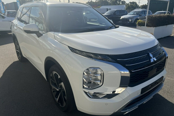 2024 Mitsubishi Outlander ZM Exceed SUV
