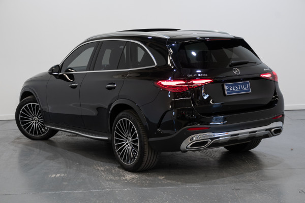 2023 Mercedes-Benz GLC-Class GLC300 SUV Image 9