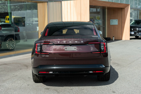 2026 Volvo ES90  Ultra Single Motor Sedan Image 8