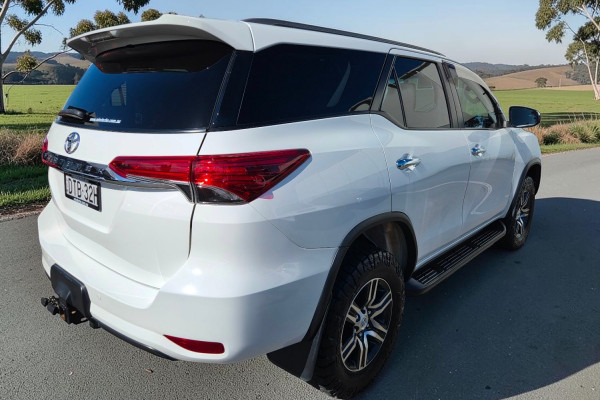 2017 Toyota Fortuner GUN156R GXL SUV Image 7