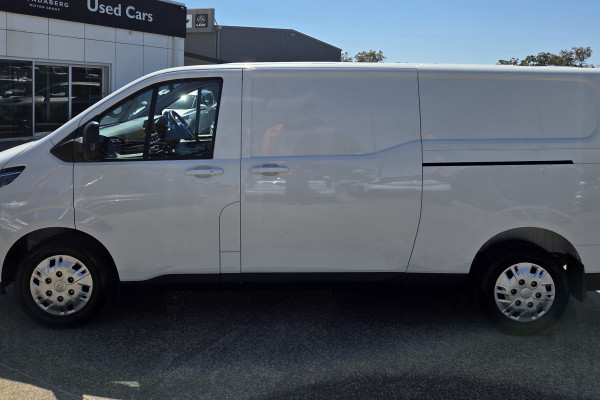 2026 LDV Deliver 7 Van Image 6