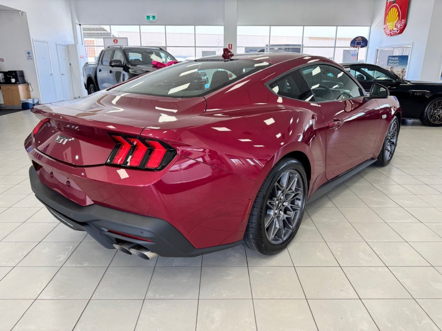 2025 Ford Mustang FO GT Hatch Image 5
