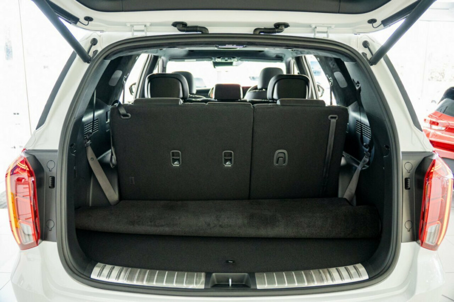 2024 MY25 Hyundai Palisade LX2.V5 Calligraphy Black Ink SUV Image 8