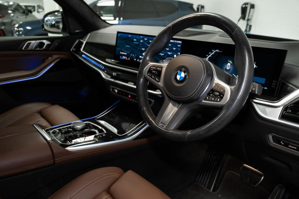 2023 BMW X7 G07 LCI xDrive40d M Sport SUV image 6