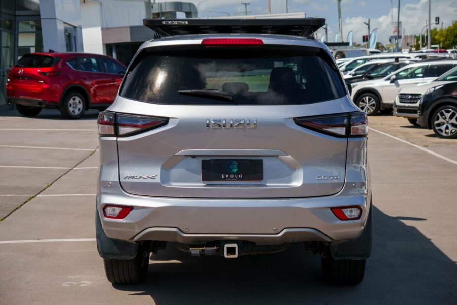 2021 Isuzu MU-X RJ LS-T SUV Image 3