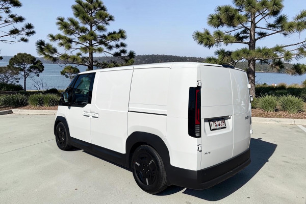 2026 Kia PV5 SW Cargo S Long Range Wagon Image 4