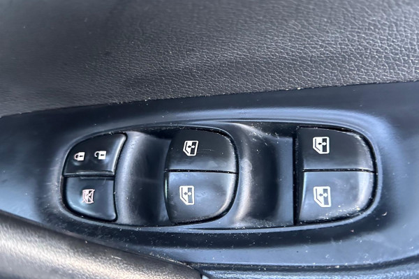 2018 Nissan QASHQAI J11 Series 2 Ti SUV Image 16