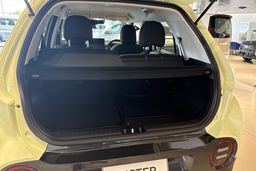 2025 Hyundai Inster  Standard Range SUV Image 19