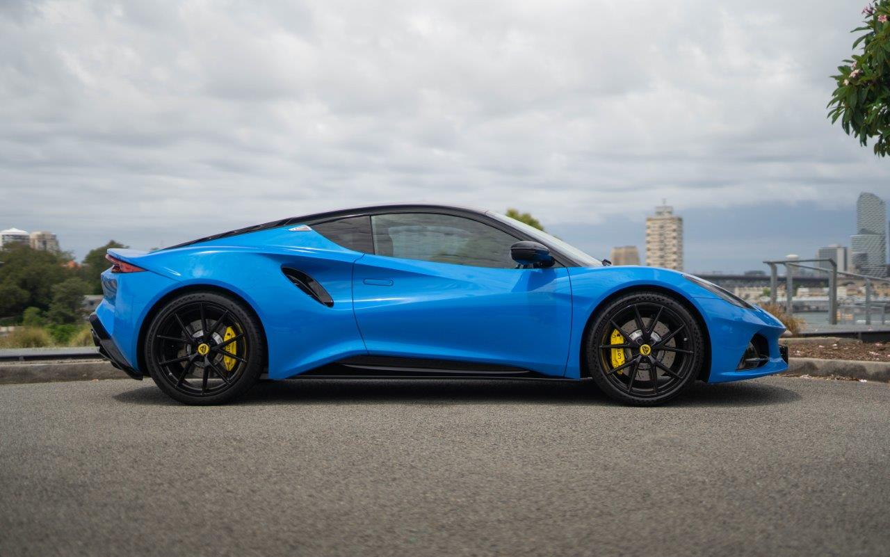 2023 Lotus Emira 1st Edition Coupe Image 3