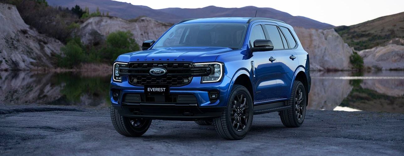 Striking Ford Everest Sport Image