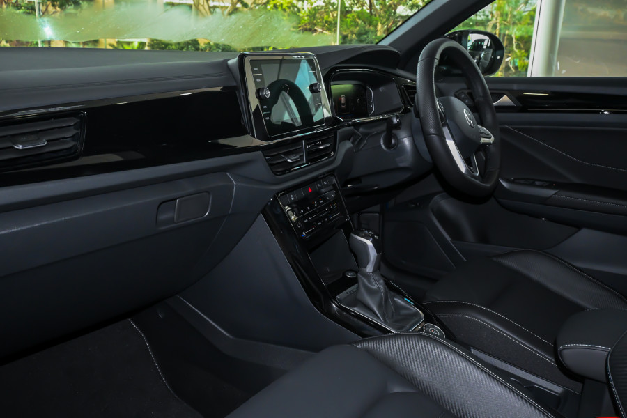 2025 MY26 Volkswagen T-Roc D11 140TSI R-Line SUV Image 8